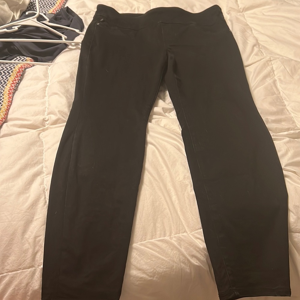 Black Rock and Republic Denim R , the sliming Denim cure. Size 16